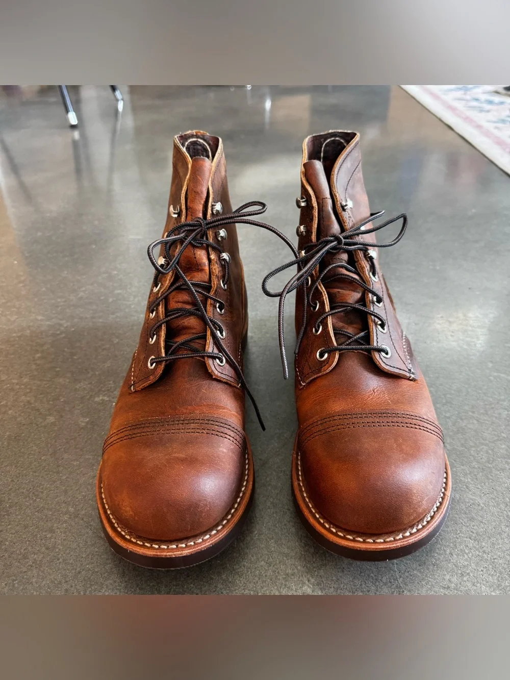 Men’s Red Wing Iron Ranger Brown Leather Boots. Like new condition. Size US 9